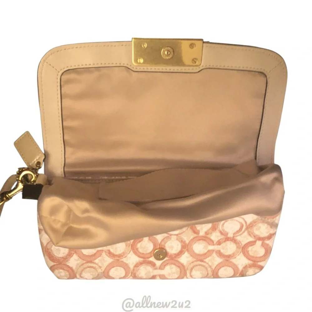 Coach Signature C monogram Pink & Cream Sequin Signature Clutch Wristlet Care Bk - Picture 6 of 9